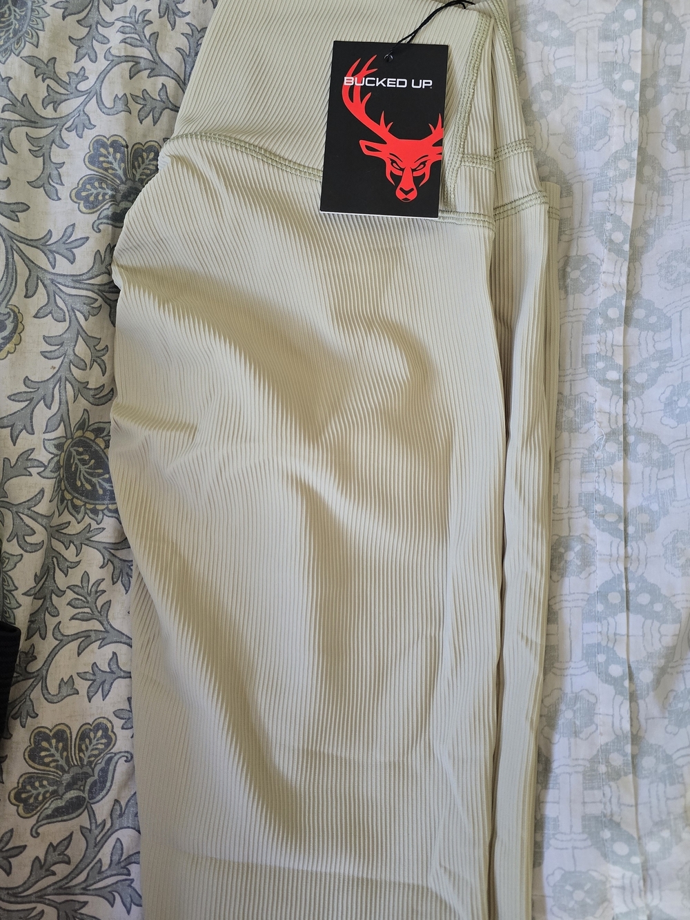 Women's Tan Ribbed Scrunch Butt Leggings